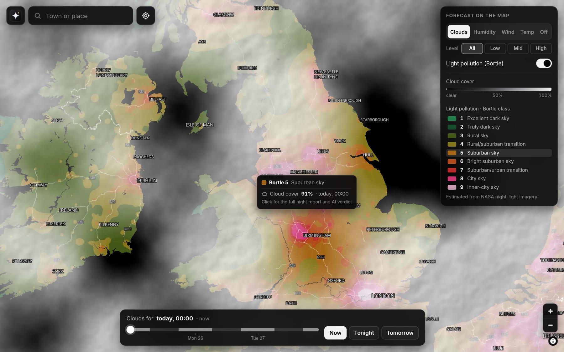 Skynuvio sky map with clouds, the Bortle light pollution legend and a tooltip for a spot